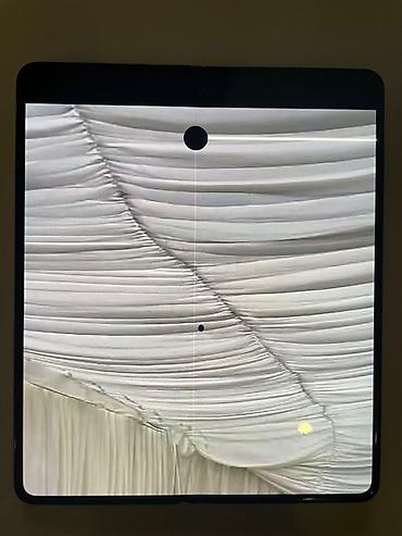 samsung fold: Samsung Galaxy Fold 4, Simsiz şarj — 2