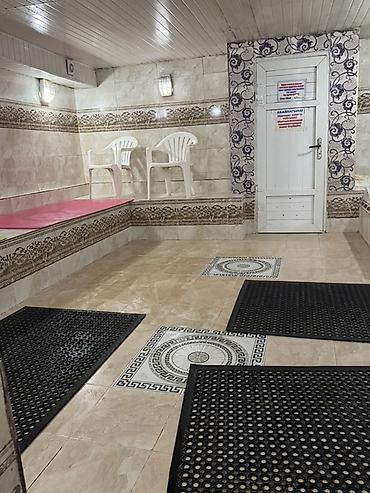 Бани, сауны, SPA: - Просторный мойчный зал, облицованный кафелем, с антискользящими — 1