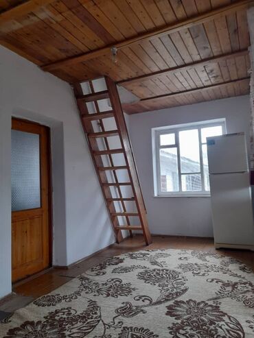 аренда дом долгосрочная: Дача, 50 м², 4 комнаты, Агентство недвижимости, Старый ремонт