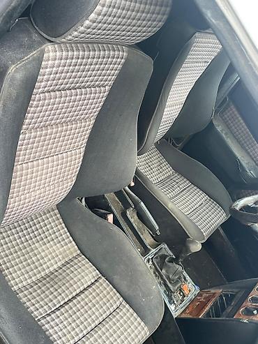 mercedes 208 d: Mercedes-Benz 190 sokulur mator karobka ela veziyyetdedir.2 matordur — 8