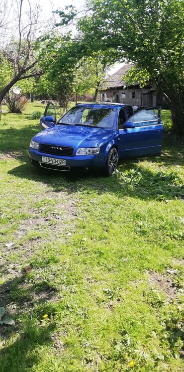 Audi: Audi A4: 2.4 l | 2003 il Sedan -da lalafo.az — 14 Audi: Audi A4: 2.4 l | 2003 il Sedan — 14