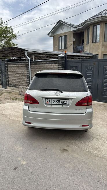 сиена машина цена: Toyota Ipsum: 2003 г., 2.4 л, Автомат, Бензин, Минивэн