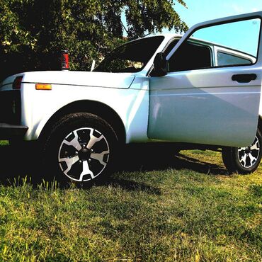 VAZ (LADA): VAZ (LADA) 4x4 Niva: 1.7 l | 2020 il 17000 km Hetçbek