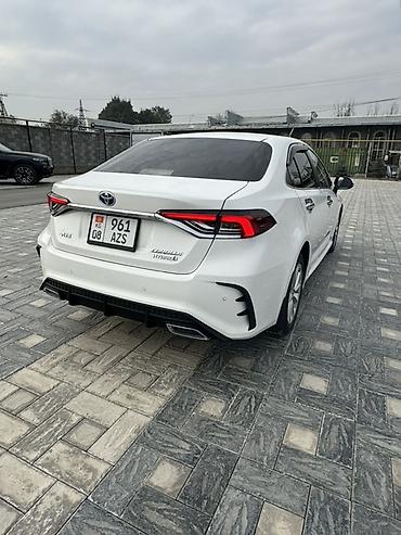 армянские номера в кыргызстане: Toyota Corolla: 2020 г., 1.8 л, Вариатор, Гибрид, Седан — 6