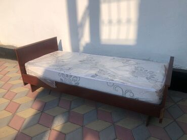 кровать спальни: Продается Кровать с матрасом 
Сатылат! чалгыла