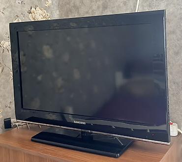 Samsung LCD televizor - Təxmini ekran ölçüsü: 32" (80 sm civarı)