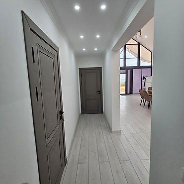 Долгосрочная аренда домов: 240 м², 6 комнат, Утепленный, Теплый пол, Видеонаблюдение — 60