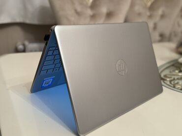 HP: İşlənmiş HP Pavilion, 18 ", Intel Core i3, 512 GB