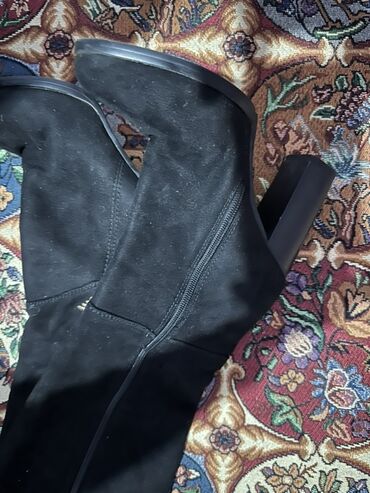 босаножки на каблуках: Женские сапоги с каблуком (несколько пар) размер 36-37 - Модель