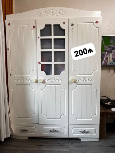 Quruducular: İşlənmiş, 3 qapılı Düz dolab, Qarderob, paltar dolabı