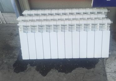 işlənmiş radiyator: İşlənmiş Seksiyalı Radiator Alüminium, Ünvandan götürmə, Ödənişli quraşdırma, Zəmanətsiz, Kredit yoxdur