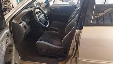 Mazda: Mazda 323: 1998 г., Механика, Бензин, Седан — 6