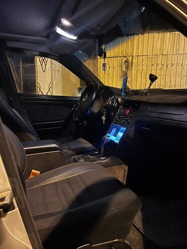 Mercedes-Benz: Salam. Maşin şəxsidir. İline göre yaxşı vəziyyətdədir. Şəkildən də — 6