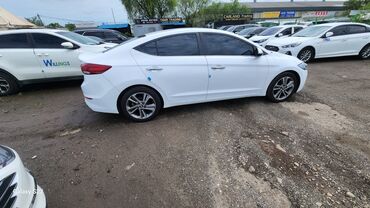 Hyundai: Hyundai Avante: 2017 г., 1.6 л, Автомат, Дизель, Седан — 7