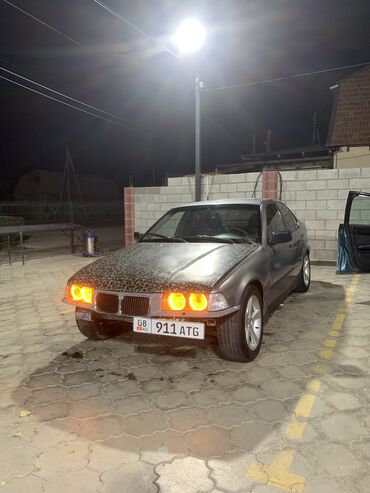 бмв 34 автомобиль: BMW 318: 1993 г., 1.8 л, Механика, Бензин, Седан