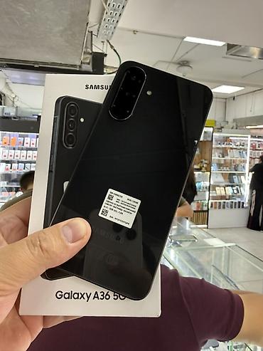 Samsung Galaxy A36 5G (модель SM-A366E/DS) - Экран: безрамочный с