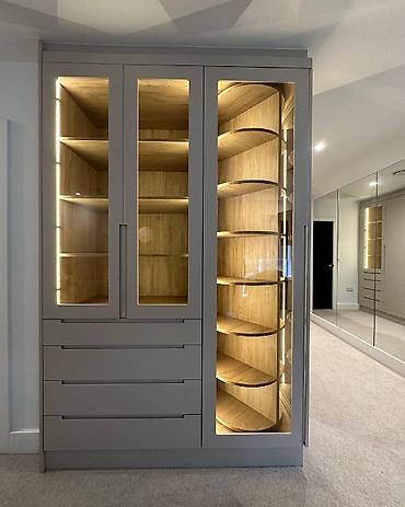 Sifarişlə dolablar: Düz dolab, Qonaq otağı üçün, Dəhliz üçün, Yataq otağı üçün, Paltar üçün, Açılan, Korpuslu, 4 qapılı — 9