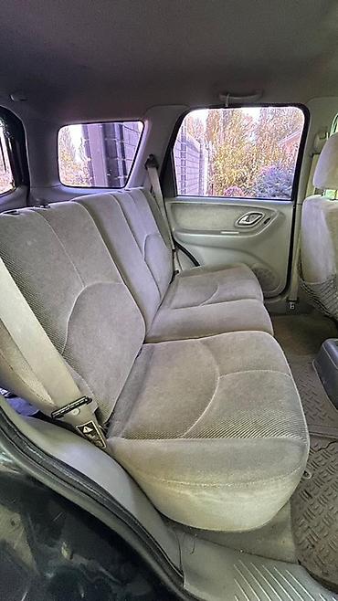 Mazda: Mazda Tribute: 2002 г., 2 л, Механика, Бензин, Кроссовер — 10