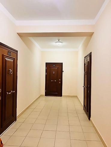 Uzunmüddətli kirayə mənzillər: İcarəyə verilir 3 otaqlı yeni tikili 137 m², İnşaatçılar m. Qələbə — 13