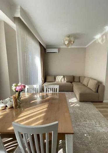 for rent: Студия, ул. Ахунбаева / Малдыбаева Риэлтор, Без животных, от 6 месяцев, от 1 года, С мебелью полностью — 1