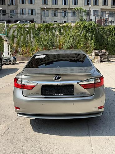 Lexus: Lexus ES: 2017 г., 2.5 л, Вариатор, Гибрид, Седан — 24