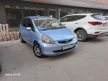 бампер на фит: Honda Fit: 2002 г., 1.3 л, Вариатор, Бензин, Хетчбек