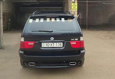 niva 4 qapili: BMW X5 (E53) – qara eksteryer, qırmızı dəri salon - Kuzov: SUV, qara — 2
