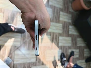 Honor x8b 240m real alıcıya endirim olacağ cızığı yoxdur
