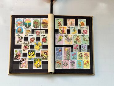 Марки: Продаю альбом с почтовыми марками. Разумный торг — 8