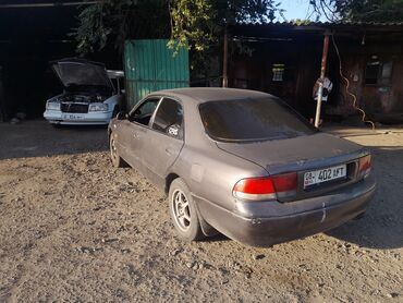 запчасть на мерс 814: Mazda 626: 1992 г., 1.8 л, Механика, Бензин, Седан