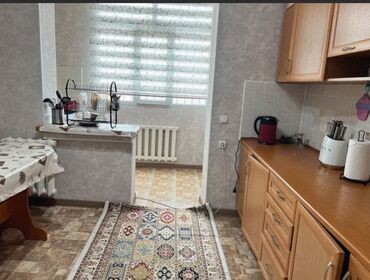 дешевые квартиры в оше: 3 комнаты, 52 м², 106 серия, 8 этаж, Евроремонт