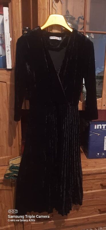 женское блузки с кружевами: Вечернее платье, Короткая модель, Велюр, С рукавами