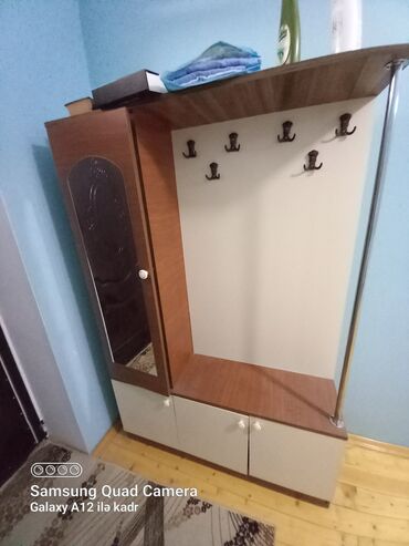 Ev üçün digər mebel: İşlənmiş, Açılan, 2 qapılı Düz dolab, Dəhliz dolabı, Çin