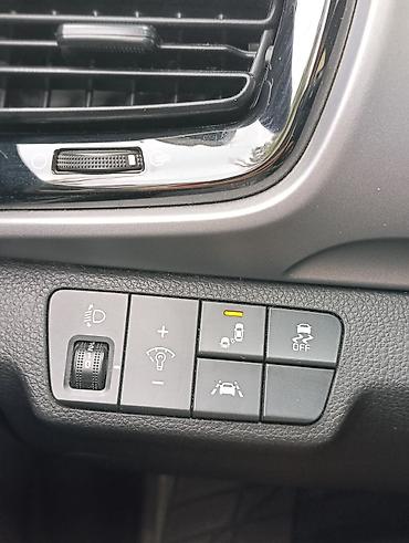 kia stoning: Kia Stonic: 2017 г., 1.4 л, Автомат, Бензин, Кроссовер — 8
