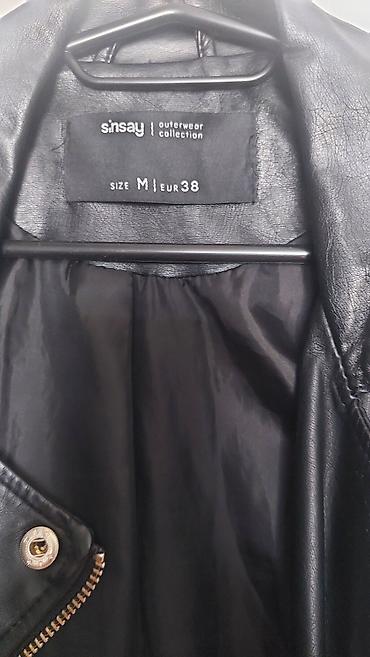 muski mona kais: Sinsay ženska moto jakna – model iz Outerwear Collection linije. - — 3