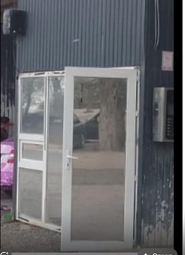 Продаю алюминиево‑ПВХ входная группа с остеклением - Материал рамы at lalafo.kg Продаю алюминиево‑ПВХ входная группа с остеклением - Материал рамы