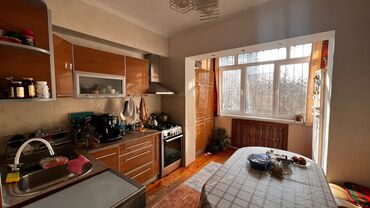 продаю 1 ком квартиру бишкек: 1 комната, 28 м², Индивидуалка, 2 этаж, Косметический ремонт