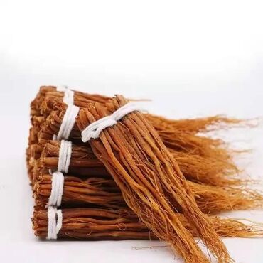 Digər qida məhsulları: Jenşen 4 illik, 5 il yarımlıq, 7-8 illik jenşenlər, 10 illik — 9