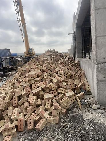 Строительный кирпич: Кирпич силикатный пустотелый (трёхщелевой), смешанной расцветки - — 2