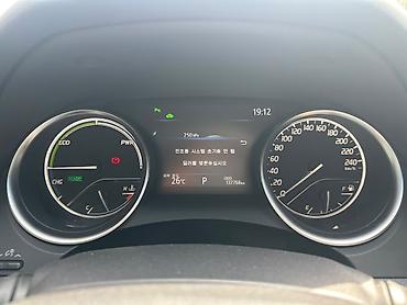 атбашы авто: Toyota Camry: 2019 г., 2.5 л, Автомат, Гибрид, Седан — 6