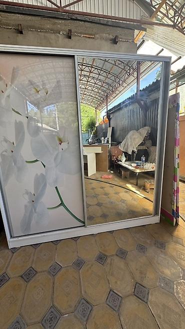 standing mirror: Шкаф-купе с зеркалом и фотопечатью - Двухдверный шкаф-купе в светлом — 1