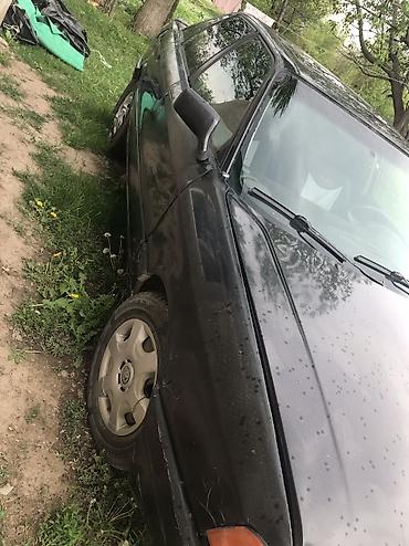 Audi: Audi 80: 1989 г., 2 л, Бензин, Седан — 3