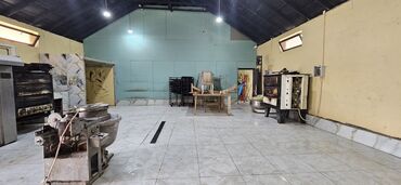 Binalar: Su, qaz, isiq (3 faza, o faza), kanalzasiya sistemi, səhrlər arasi — 6