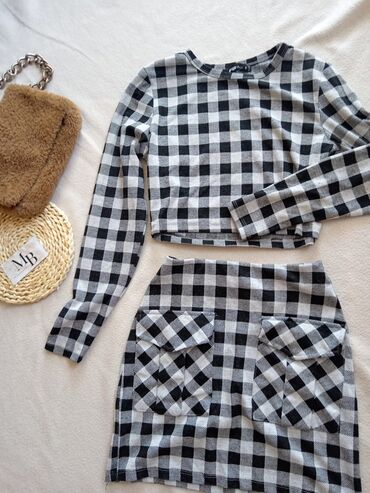 Bluze: Ženska odeća i obuća – paket S, M Sve je ili novo ili jako dobro na lalafo.rs — 14 Bluze: Ženska odeća i obuća – paket S, M Sve je ili novo ili jako dobro — 14