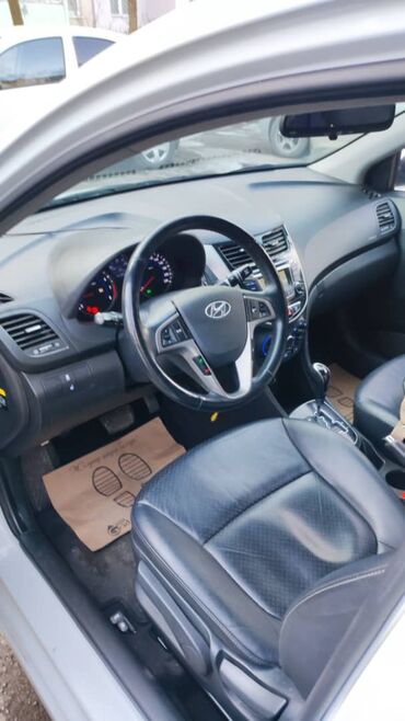 Hyundai: Hyundai Accent: 2019 г., 1.4 л, Автомат, Бензин, Седан