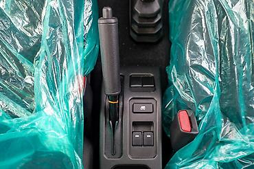 Suzuki: Suzuki Jimny: 2024 г., 1.5 л, Механика, Бензин, Внедорожник — 16