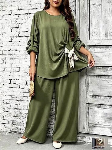 Overalls: Komplet za punije
2XL 3XL 4XL 5XL
Cena : 3200 dinara j6 — 2
