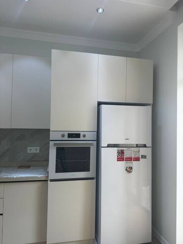 Uzunmüddətli kirayə mənzillər: Ağ şəhərdə 2 otaqlı əla təmirli mənzil kirayə verilir. Mənzil tam — 11