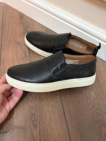 Ayaqqabılar: Tommy Hilfiger kişi ayaqqabısı - Ölçü: 41 Qiymet sondur - Material — 1