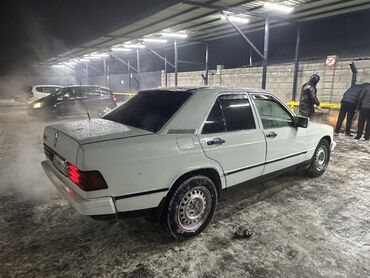 поворотник мерс: Mercedes-Benz 190: 1987 г., 2 л, Механика, Бензин, Седан